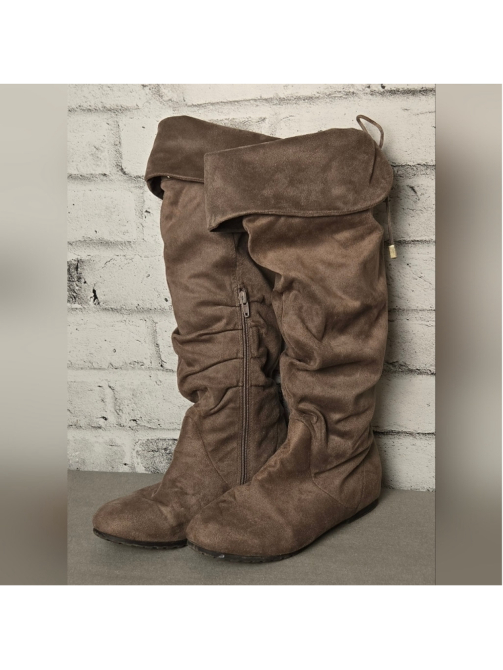 Aldo Taupe Faux Suede Slouchy Knee High Boots Size 7 – Fold Over Zip Style